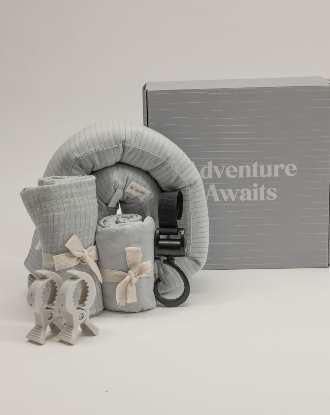 15332015_12_1.jpg מארז מתנה מיננה - Adventure Awaits - תכלת – תמונה 1